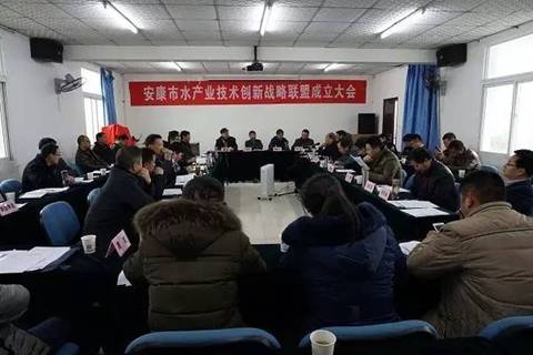 http://www.aku.edu.cn/_mediafile/web/2016/12/26/85fhfmc915.jpg
