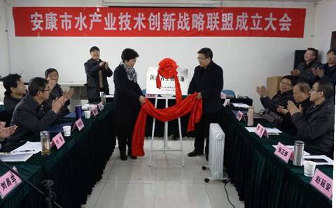 http://www.aku.edu.cn/_mediafile/web/2016/12/26/qdgphqbkh2.jpg