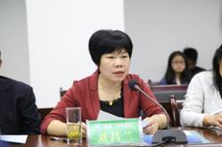 http://www.aku.edu.cn/_mediafile/web/2017/04/29/tou17b3ys1.jpg