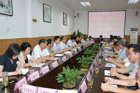 说明: http://www.aku.edu.cn/_mediafile/web/2017/06/19/aaavcg8ct2.jpg