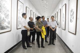 说明: http://www.aku.edu.cn/_mediafile/web/2017/06/16/avj2d0hup2.jpg