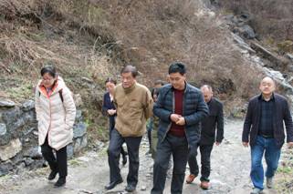 说明: http://www.aku.edu.cn/_mediafile/web/2018/03/27/jeh1a55c61.jpg