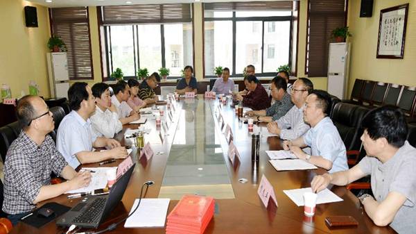 说明: http://www.aku.edu.cn/_mediafile/web/2018/06/04/ecee0b82e3.jpg