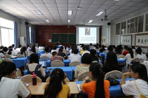 说明: http://www.aku.edu.cn/_mediafile/web/2018/06/07/08sgybrbi1.jpg